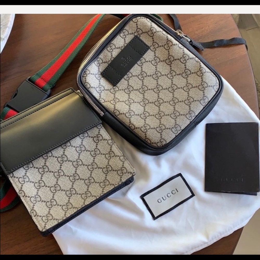 GUCCI | AUTHENTIC SUPREME BELT BAG |